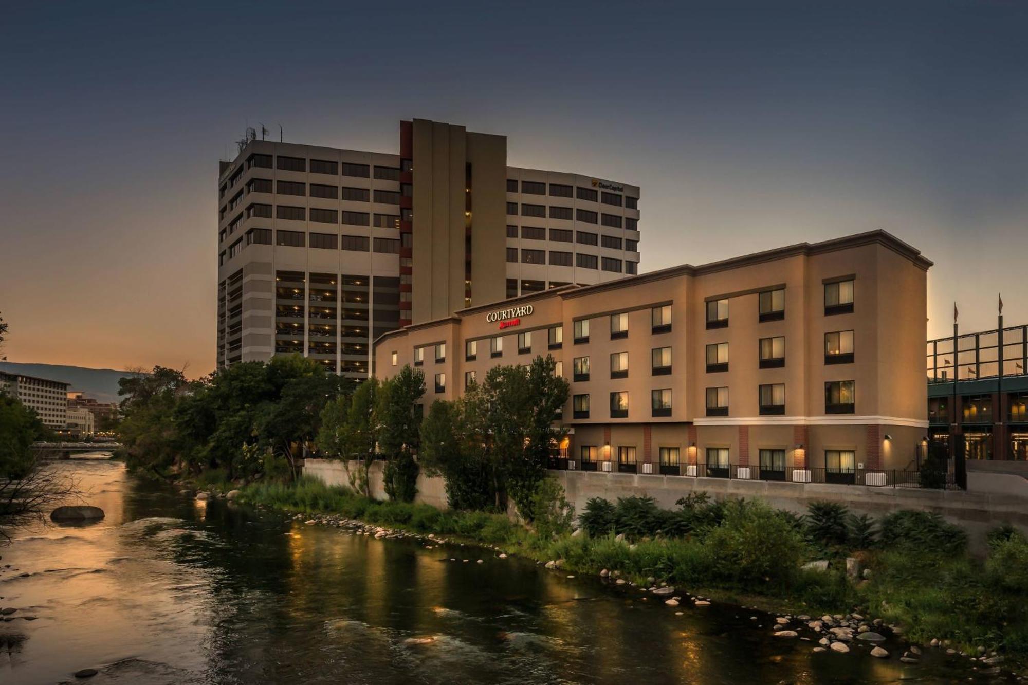 Hotel Courtyard By Marriott Downtown/riverfront